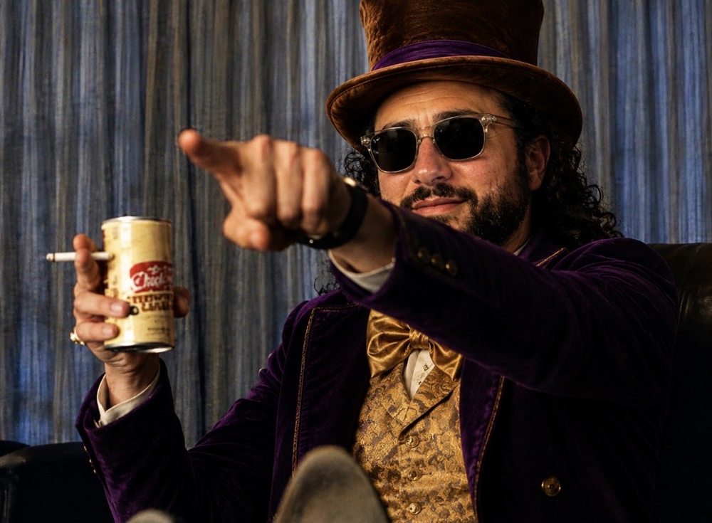 Pauly holding a mug
